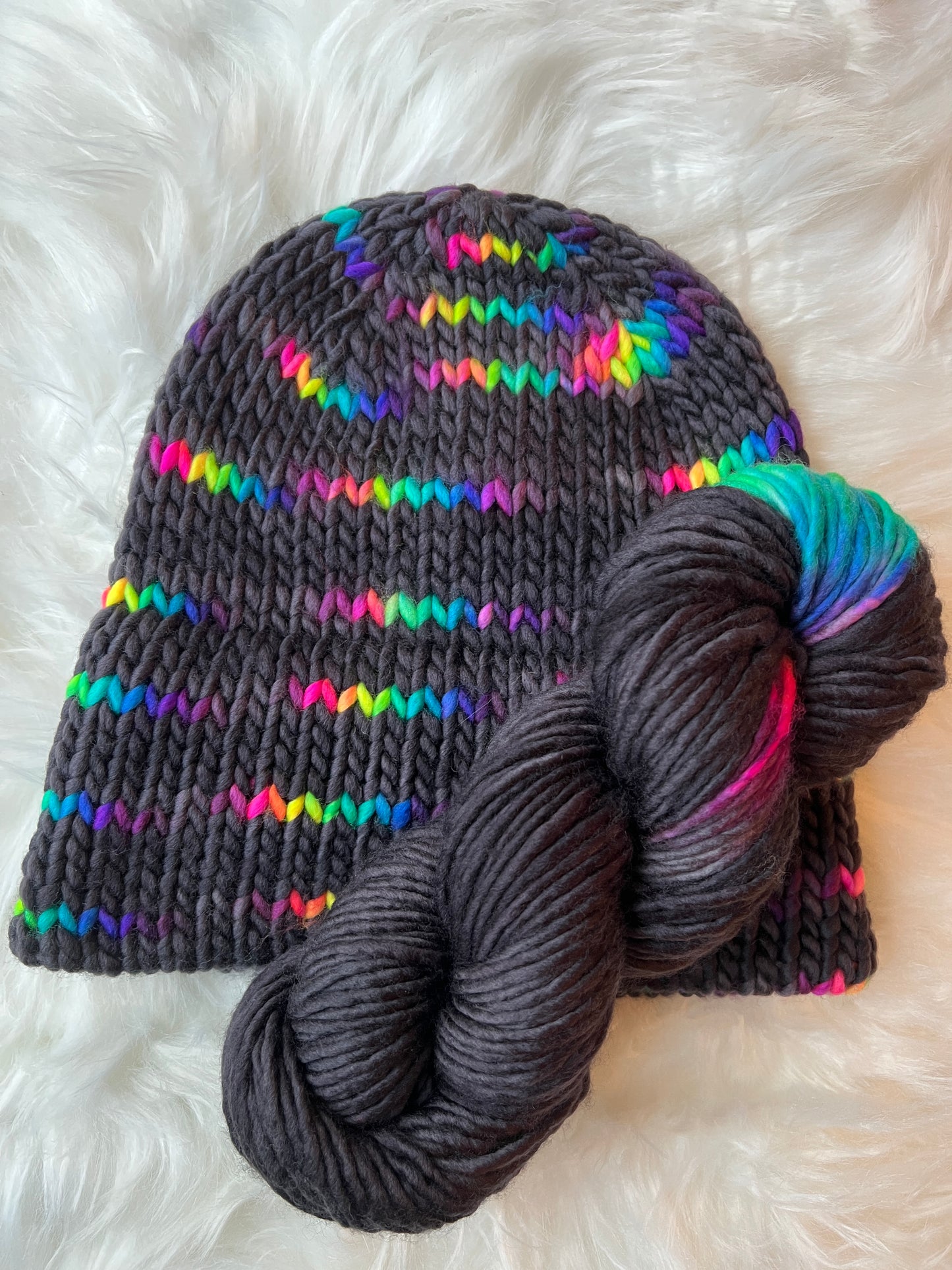 PRE-ORDER | Light Super Bulky - Skull&Hooks