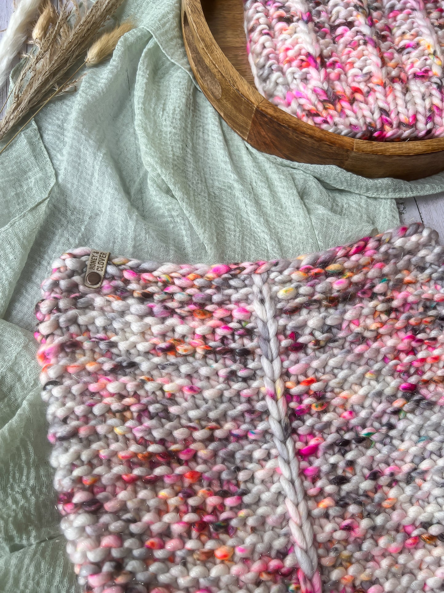 100% Merino Wool Knit Cowl & Beanie Set