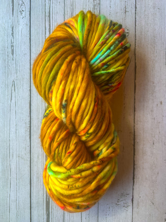 READY TO SHIP | Super Bulky - Gold Dust Woman