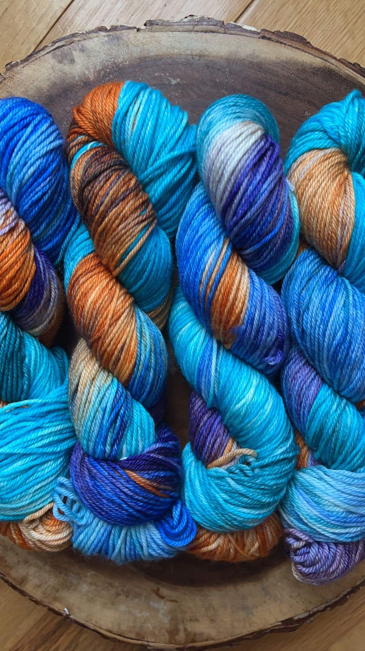 Hand dyed yarn | worsted weight yarn | bulky yarn | hand dyed merino wool yarn | Desert Moonrise