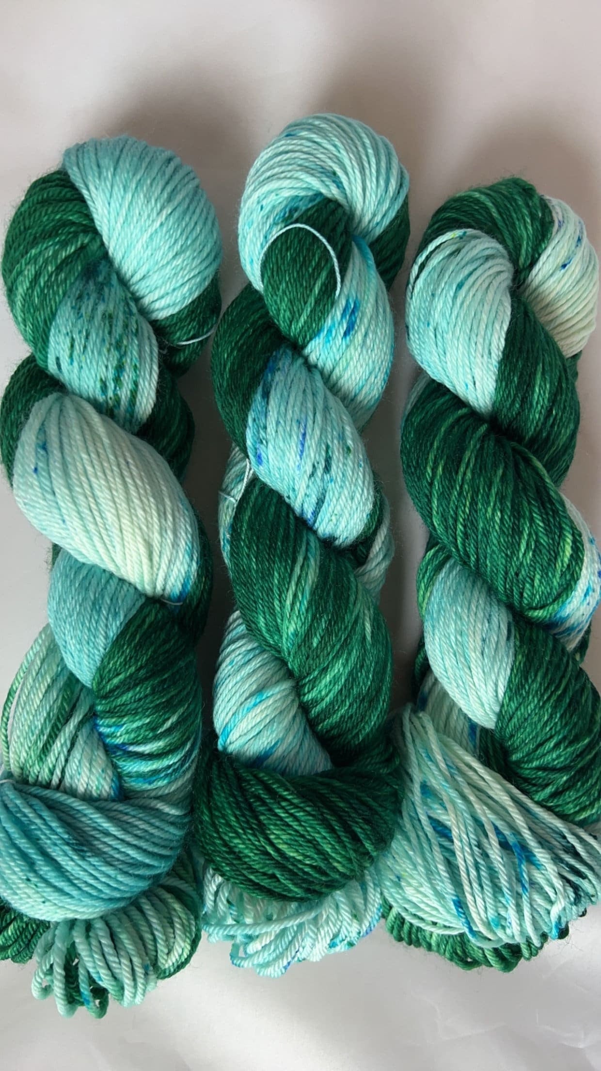 Hand dyed yarn | worsted weight yarn | bulky yarn | hand dyed merino wool yarn | Sea Glass