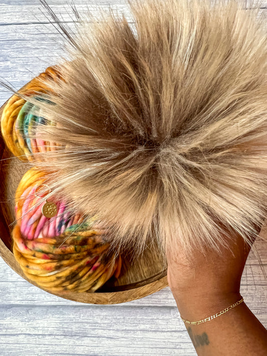 Yarn & Pom Kit – Gold Dust Woman