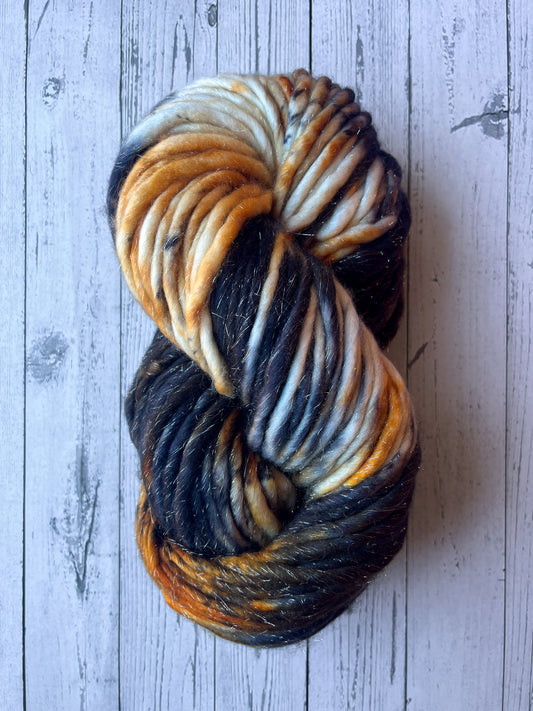 READY TO SHIP | Super Bulky - Snickers ✨