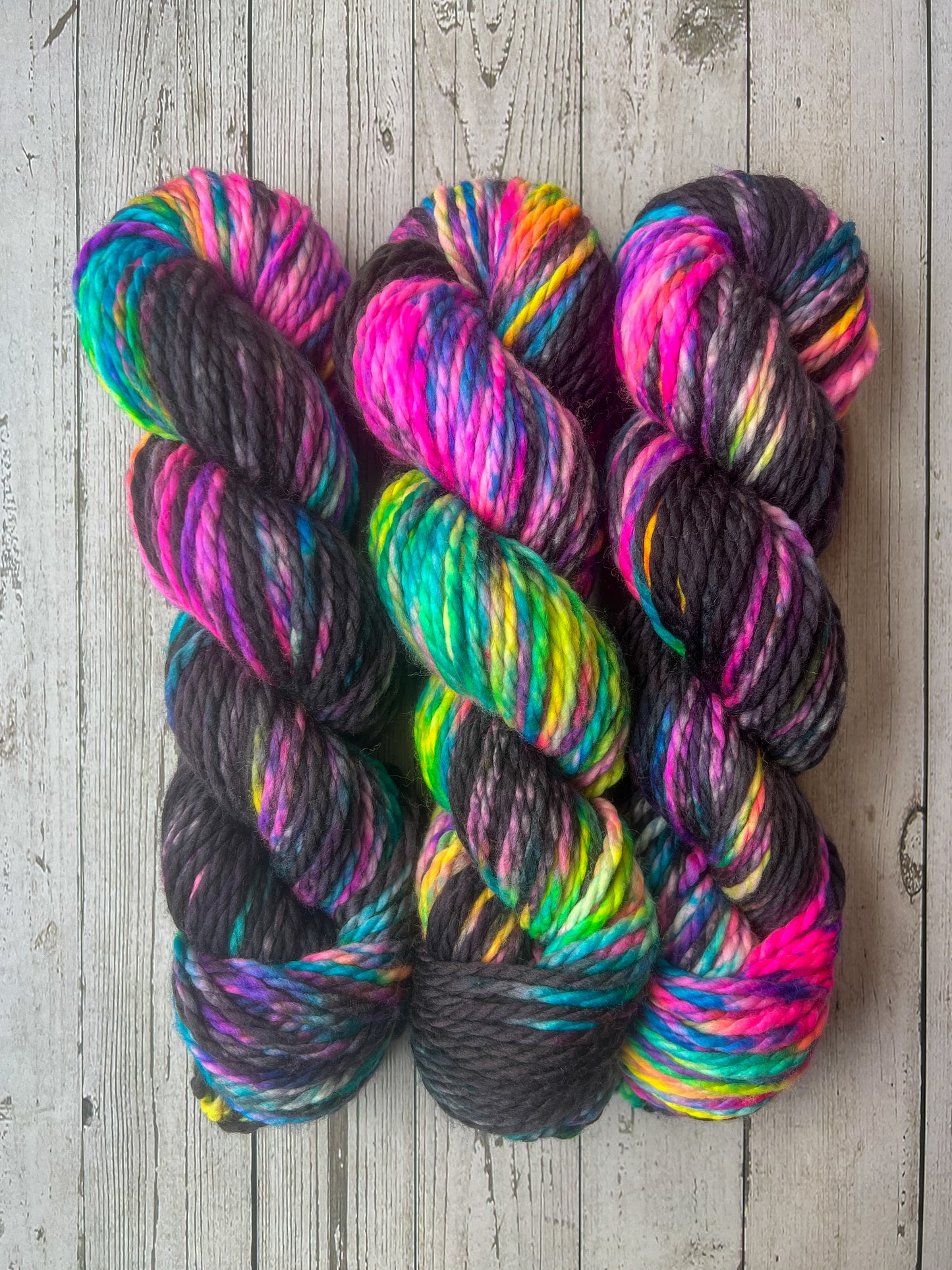 READY TO SHIP | Light Super Bulky - Rave