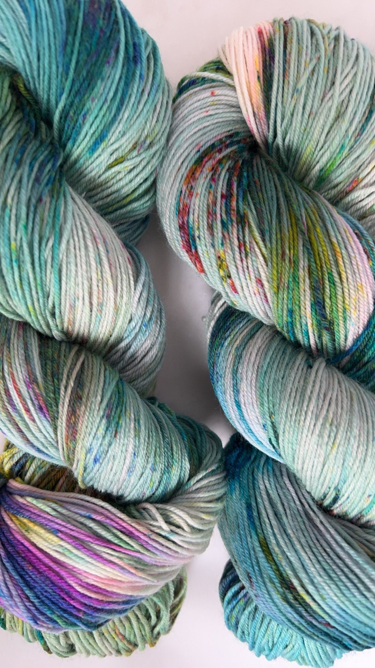 Hand-Dyed Merino Wool Yarn - Soft and Durable Yarn for Knitting and Crocheting | Indie Dyed Merino Wool | Fingering | La Isla Bonita