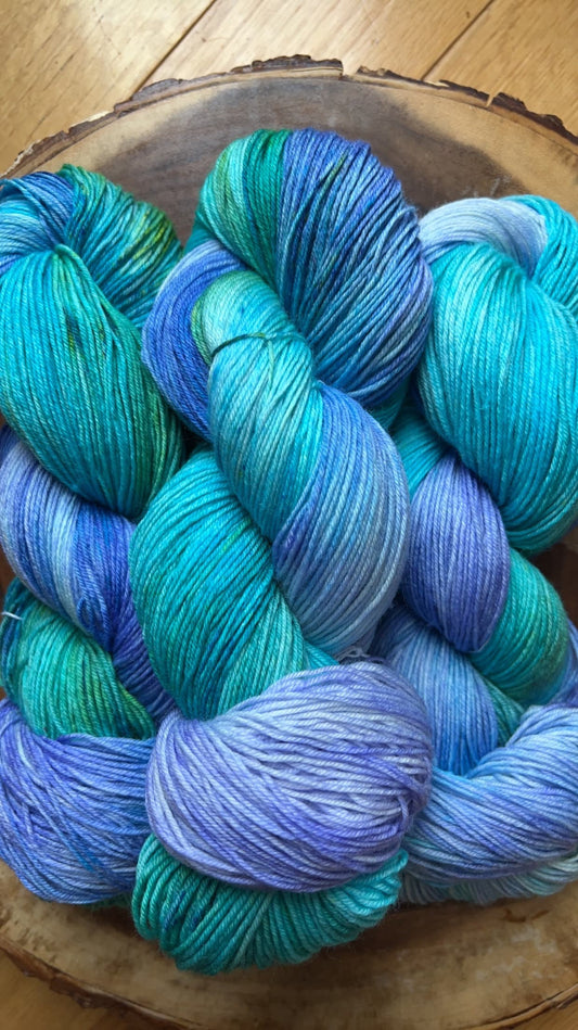 Hand-Dyed Merino Wool Yarn - Soft and Durable Yarn for Knitting and Crocheting | Indie Dyed Merino Wool | Fingering | Borealis