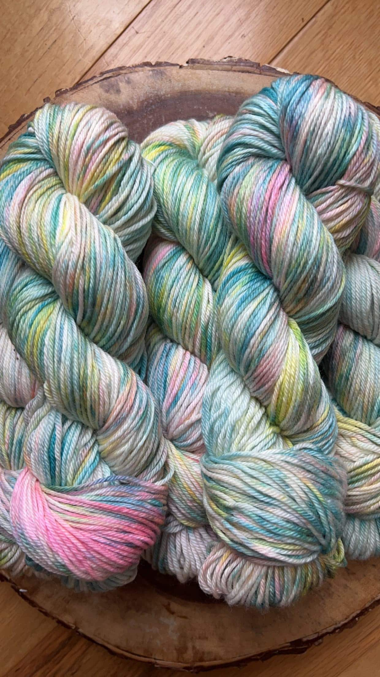 Hand dyed yarn | worsted weight yarn | bulky yarn | hand dyed merino wool yarn | Cereal Milk