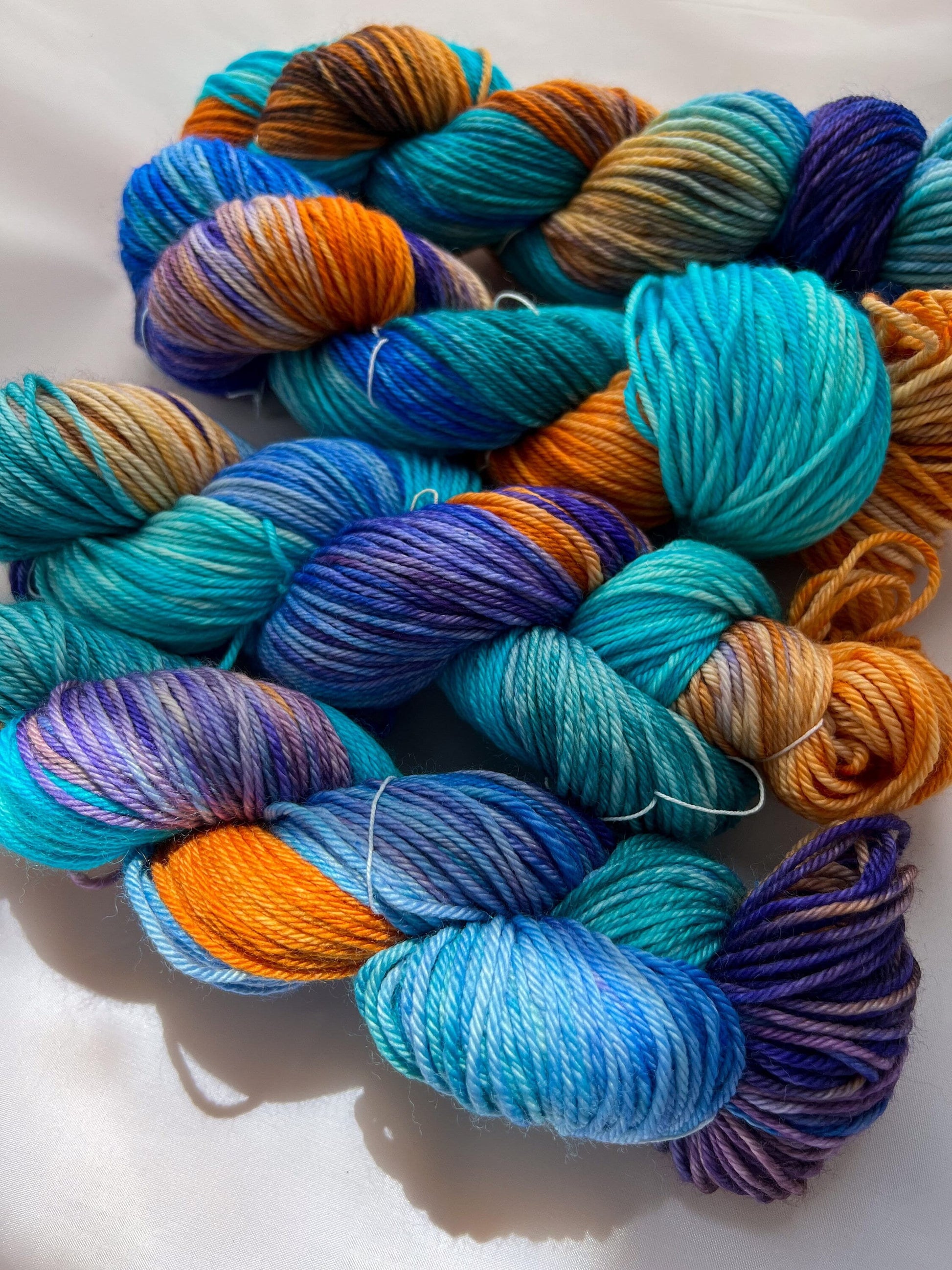 Hand dyed yarn | worsted weight yarn | bulky yarn | hand dyed merino wool yarn | Desert Moonrise